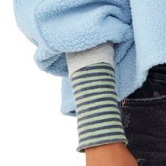 Free People Elk Mountain Pullover 50% OFF - Picture 6 of 6